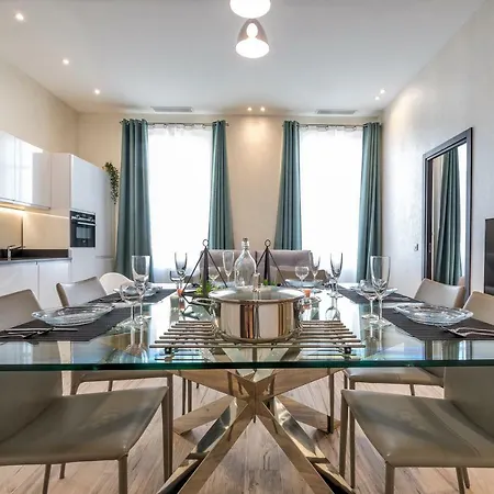 Apartment Montaigne - Luxurious - 350m Palais - Lra